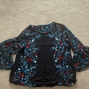 Alfani Black Top with Blue and Red Floral Design size 2x